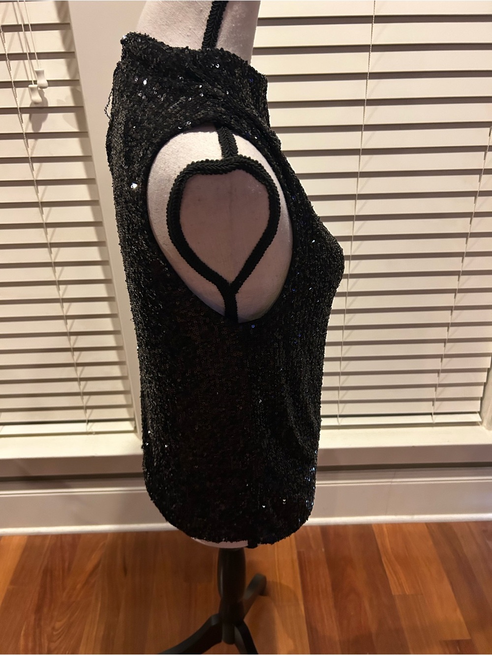 Cable & Gauge Black Sequin Sleeveless Mock Neck Tank size M - Picture 2 of 8